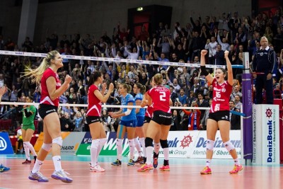 2016 CEV DenizBank Volleyball Champions League Damen, Pool A, 4th Leg  Allianz MTV Stuttgart gegen Lokomotiv/Lokomotive Baku (ASE)  , SCHARRena, Stuttgart Deutschland, 20151209