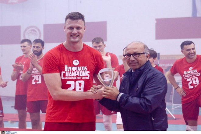 Ο Ραουβερντινκ MVP της Volleyleague