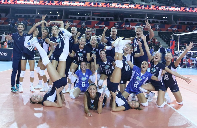 EurovolleyW: Σφιχταγκάλιασαν την πρόκριση οι κορίτσαροι του Ναράνχο!