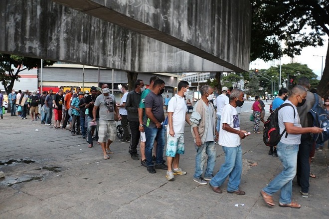 Διεθνείς Βραζιλιάνοι άσοι «μολύνουν» αστέγους με τον… ιό της αγάπης (fot)