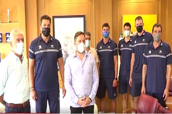 Δίπλα στην Εθνική αντρών η Δημοτική Αρχή της Αλεξανδρούπολης (vid)