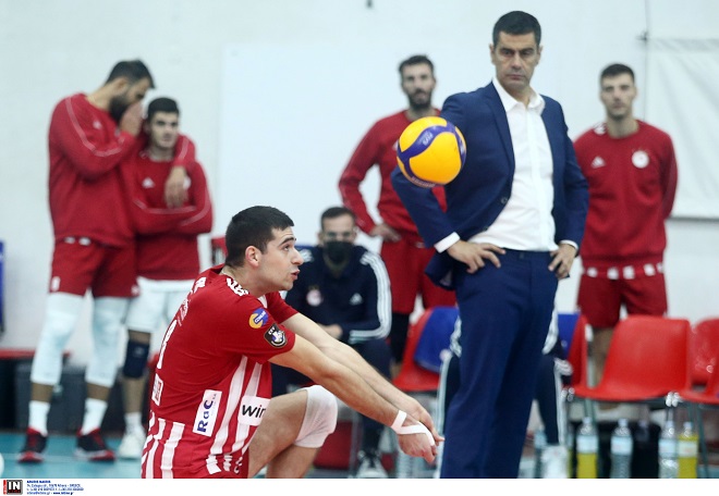 Καζάζης: «Έπρεπε να κρατήσουμε σταθερότητα, κάναμε βεβιασμένα λάθη»