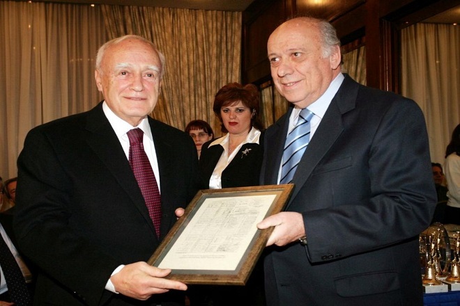 Το Ελληνικό Βόλεϊ πενθεί το θάνατο του Κάρολου Παπούλια