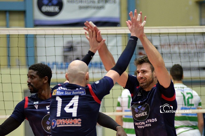 Ο Φοίνικας «καθάρισε» 3-0 τον Παναθηναϊκό και ο ΠΑΟΚ με +4 στην κορυφή
