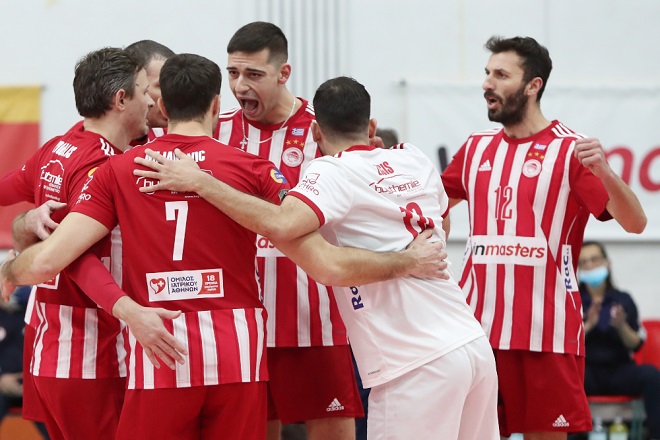 Σε τροχιά τίτλου ο Ολυμπιακός με 3-0 επί του ΠΑΟΚ
