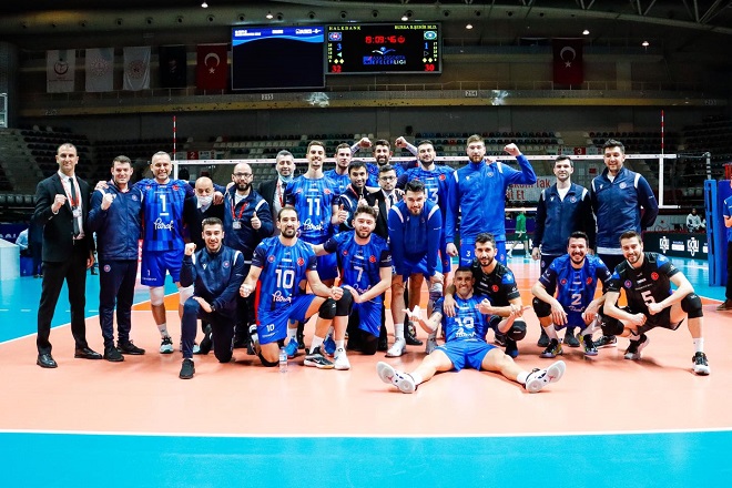 Το χαβά της η Χάλκμπανκ με 22-0 νίκες