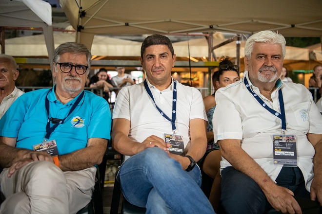 Agios Nikolaos Finals: Αγάπη για το μπιτς βόλεϊ και μήνυμα στήριξης στην Ομοσπονδία από τον Λευτέρη Αυγενάκη