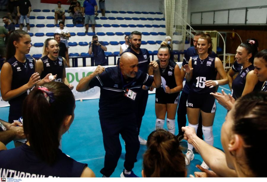 Κοριτσάρες για φίλημα, ραντεβού στα τελικά του Ευρωβόλεϊ 2023