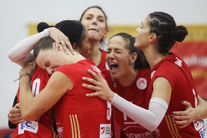 Σεφτέ στις νίκες και τρίποντο στις…λεπτομέρειες για Ολυμπιακό
