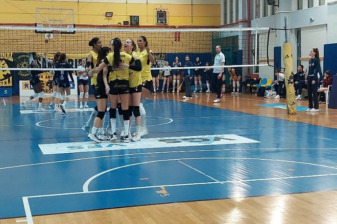 Έπιασε… 13άρι η ΑΕΚ, 3-0 τον Α.Ο. Θήρας