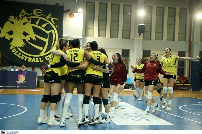 Σαρωτική η ΑΕΚ, 3-0 τον ΠΑΟΚ