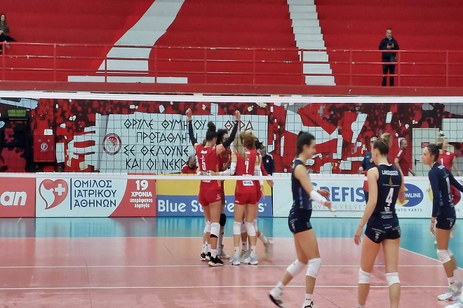 Έκανε το χρέος του ο Ολυμπιακός, 3-0 τον Α.Ο. Θήρας