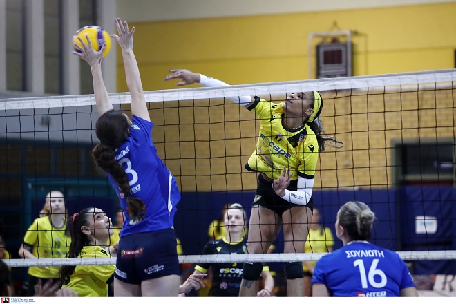 Με 14 άσους η ΑΕΚ σάρωσε με 3-0 τη Λαμία