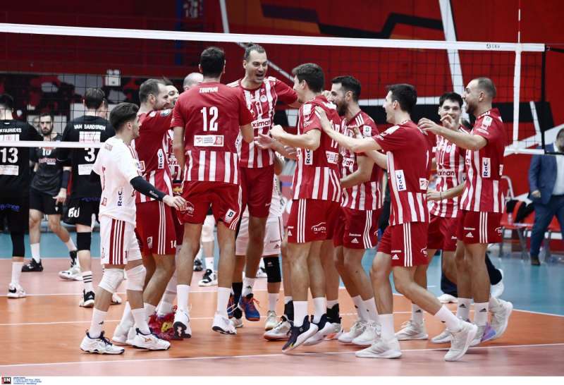 Με το δεξί ο Ολυμπιακός, 3-0 τον ΠΑΟΚ των 30 λαθών