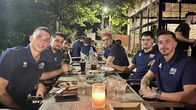 Δείπνο στο φρούριο της Λάρισας από την Περιφέρεια Θεσσαλίας στη γαλανόλευκη (φωτ.)