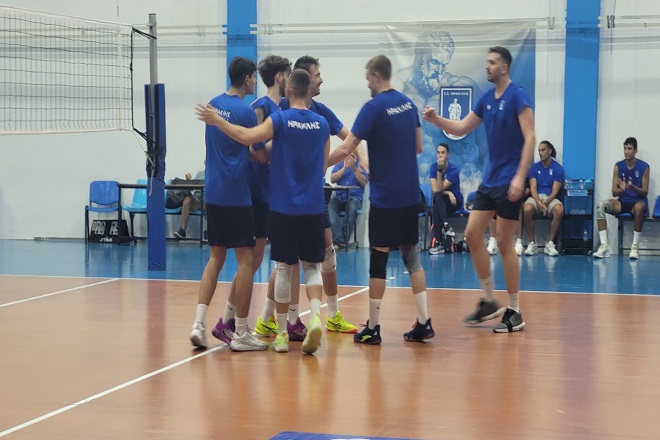 Φιλική ροπαλιά «Γηραιού»