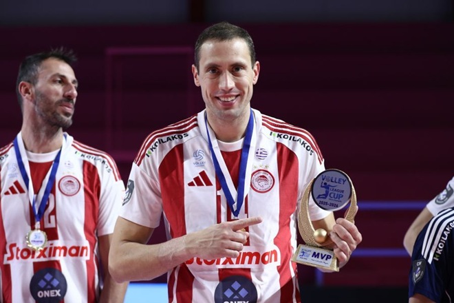 Ατανασίεβιτς: «H ομάδα το άξιζε απόλυτα»