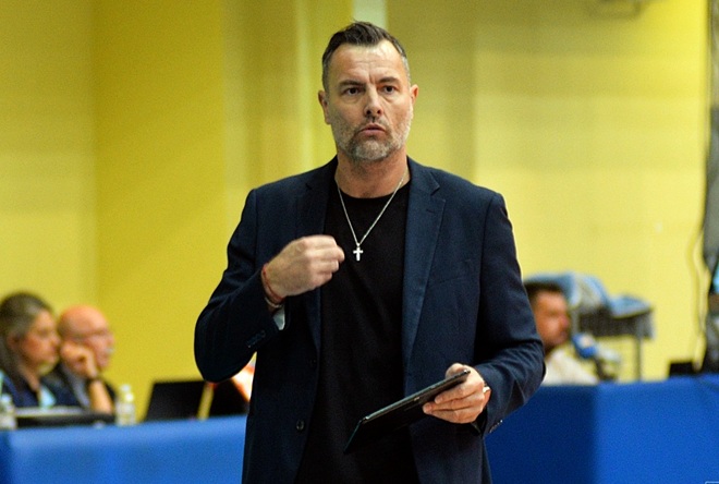 Φοίνικας Σύρου: Αιφνιαδιαστική λύση συνεργασίας με τον κόουτς Τερζή